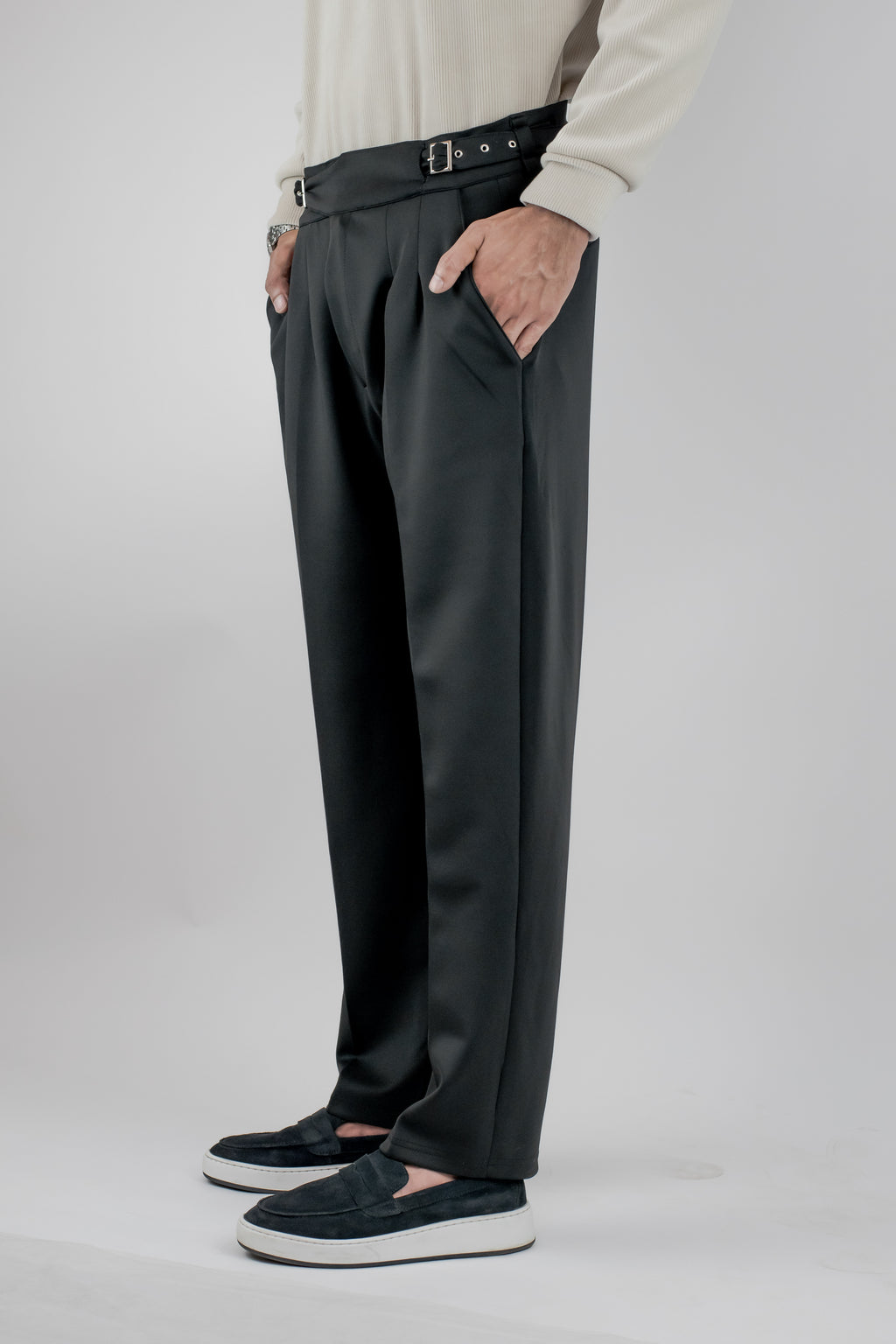 Pleated Relax Pant (Black)