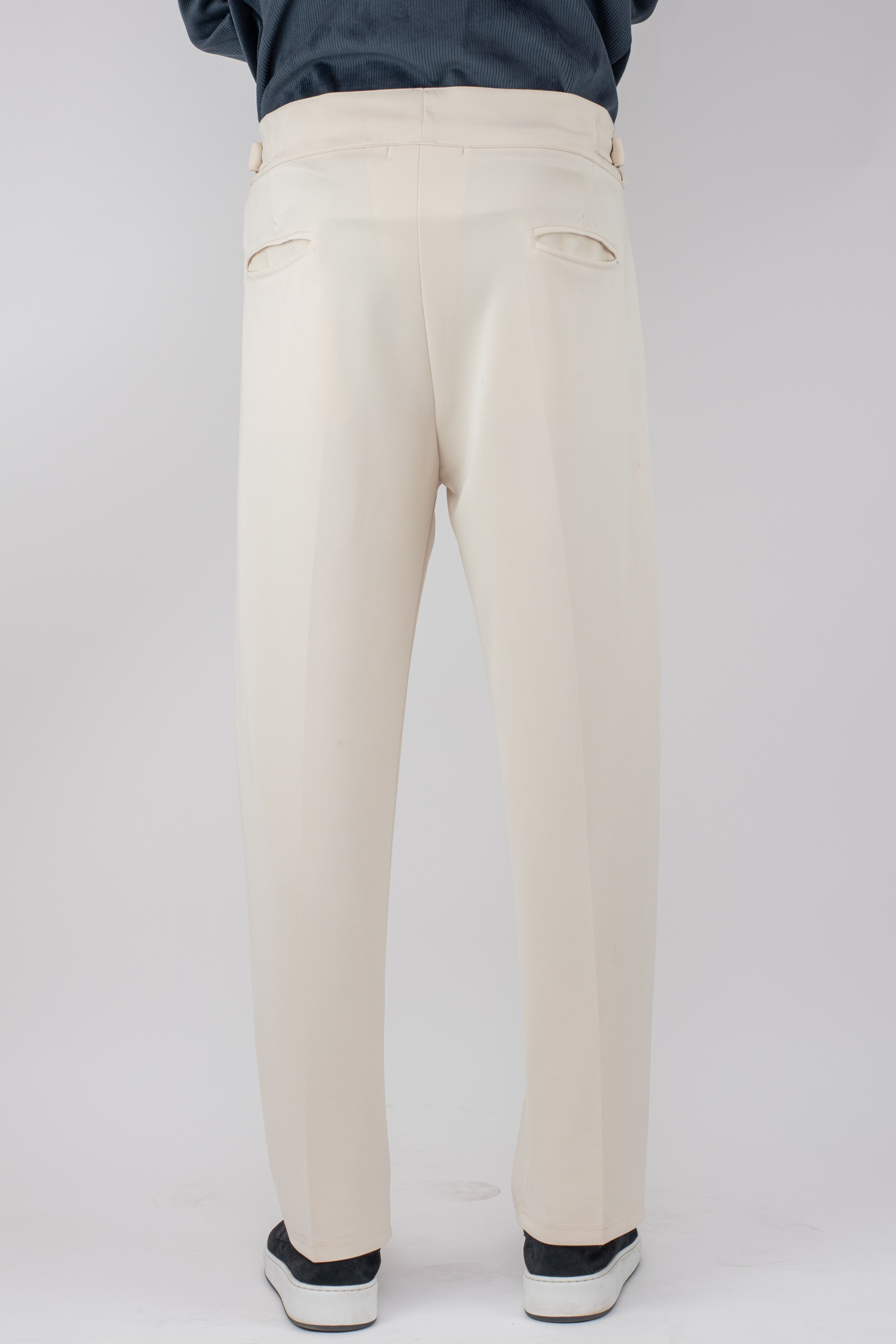 Pleated Relax Plant (White)